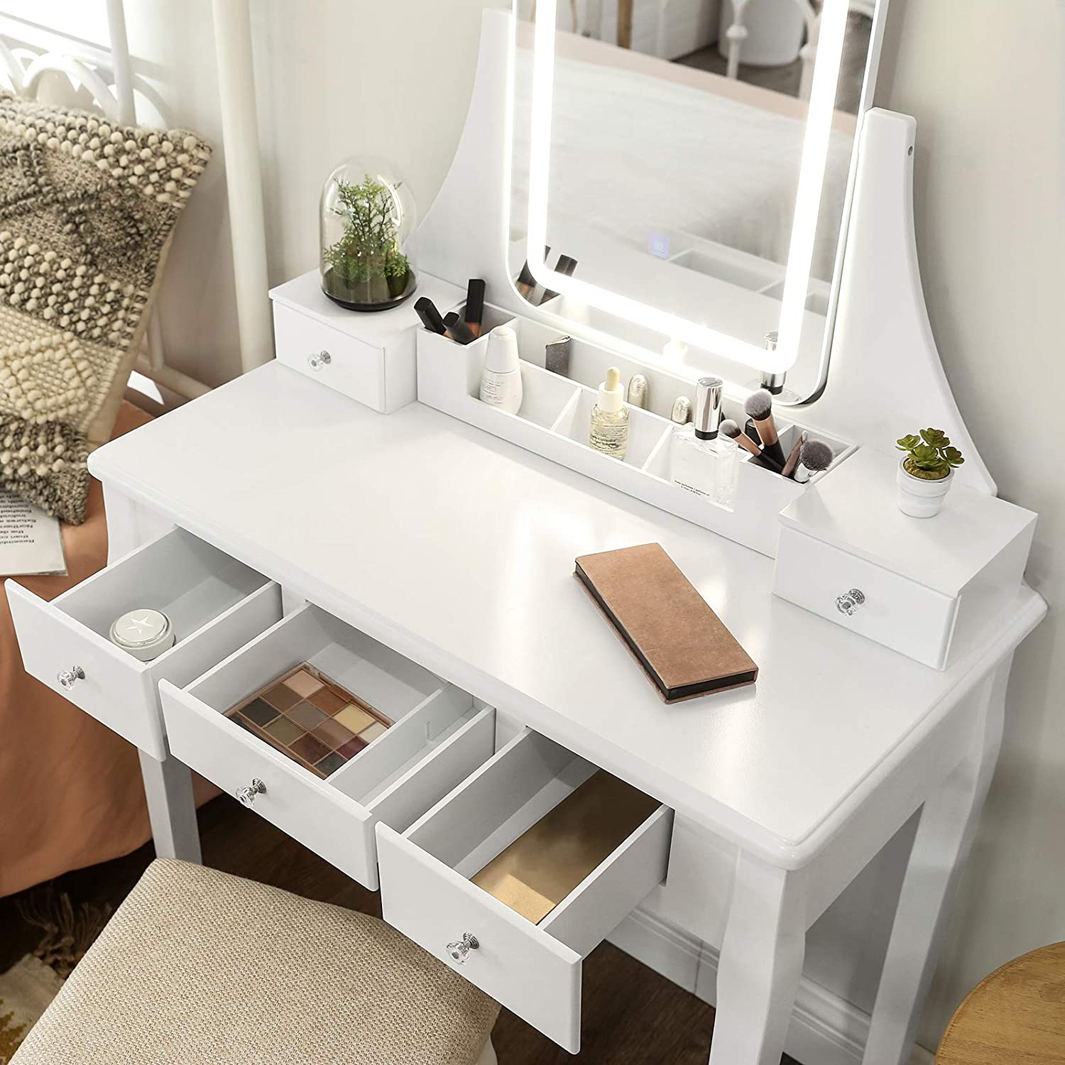 Dressing table with LED lighting